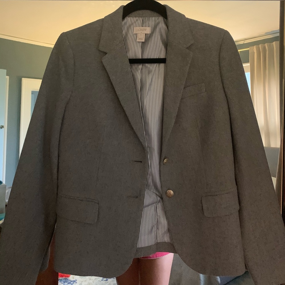 Heather grey Jcrew blazer 🤍